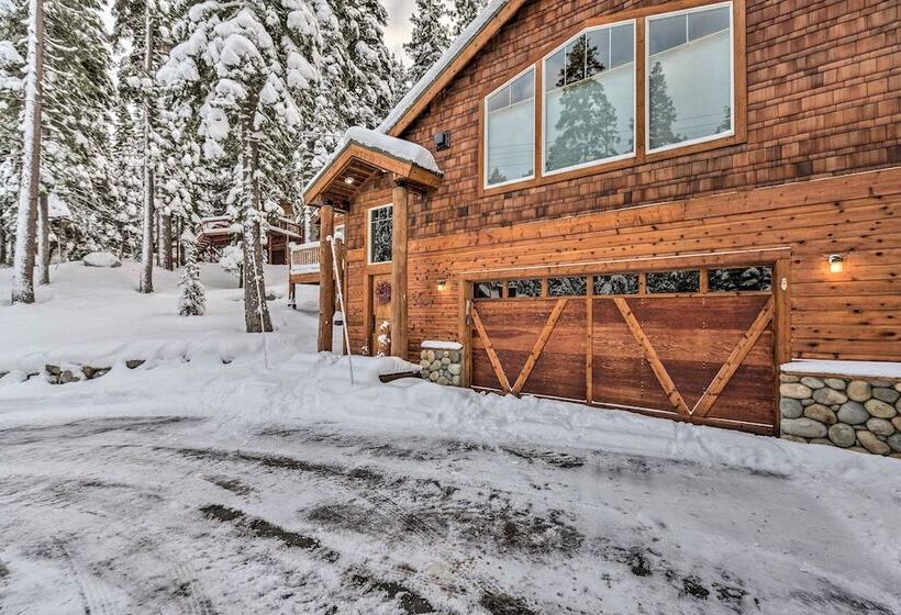 Tahoe Donner Mountain Cabin: Surrounded By Forest!