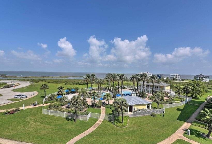 Galveston Resort House   Dazzling Bay Vistas!