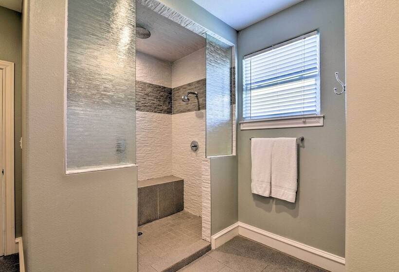 Galveston Resort House   Dazzling Bay Vistas!