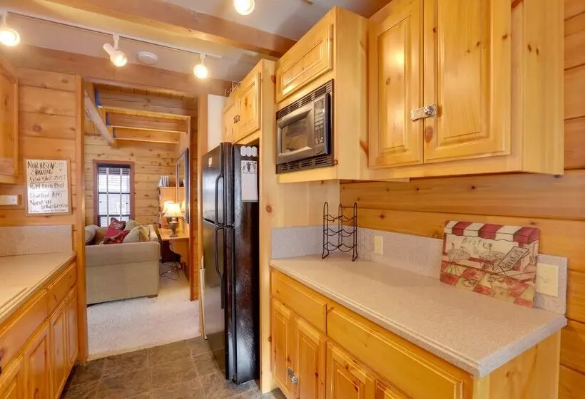Idyllic Cabin W/ Shuttle: 2 Mi To Northstar Resort