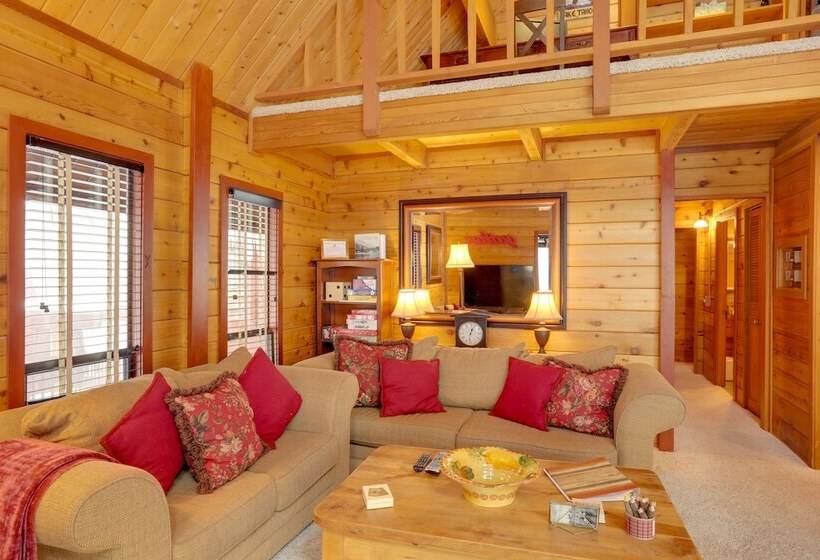 Idyllic Cabin W/ Shuttle: 2 Mi To Northstar Resort