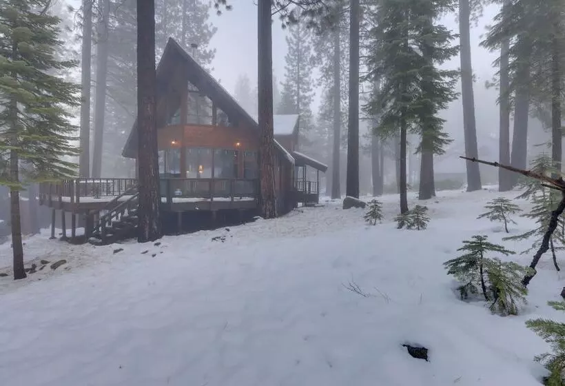 Idyllic Cabin W/ Shuttle: 2 Mi To Northstar Resort