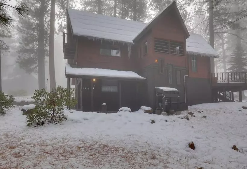 Idyllic Cabin W/ Shuttle: 2 Mi To Northstar Resort