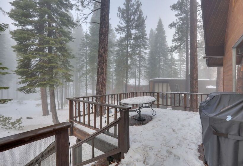 Idyllic Cabin W/ Shuttle: 2 Mi To Northstar Resort