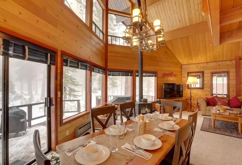 Idyllic Cabin W/ Shuttle: 2 Mi To Northstar Resort