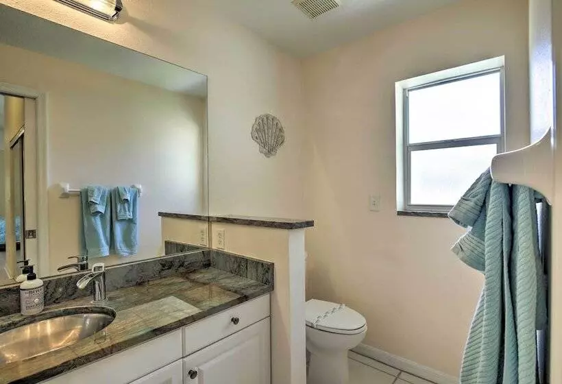 Indian Rocks Beach Oasis   2 Blocks To Beach!