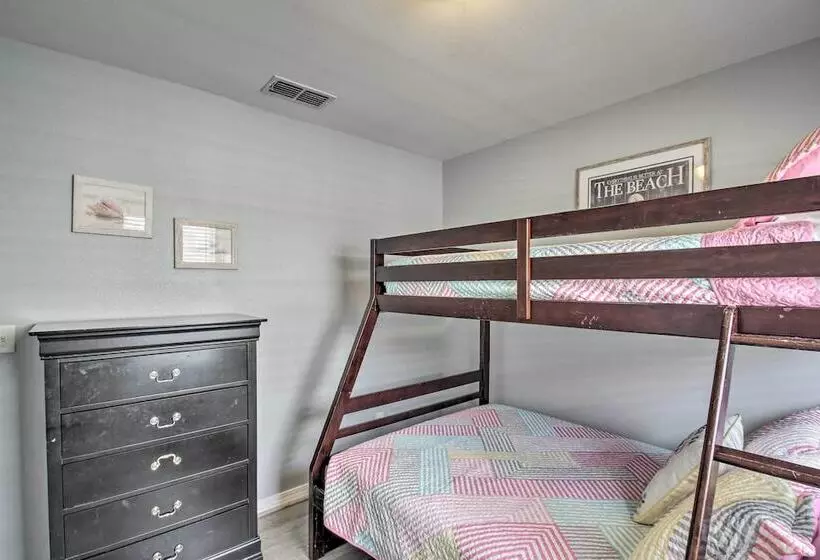 Lovely Florida Coastline Home By Perdido Key!