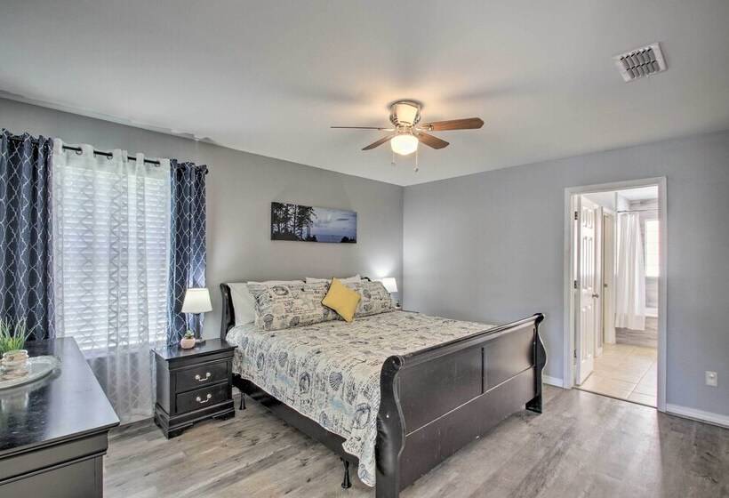 Lovely Florida Coastline Home By Perdido Key!