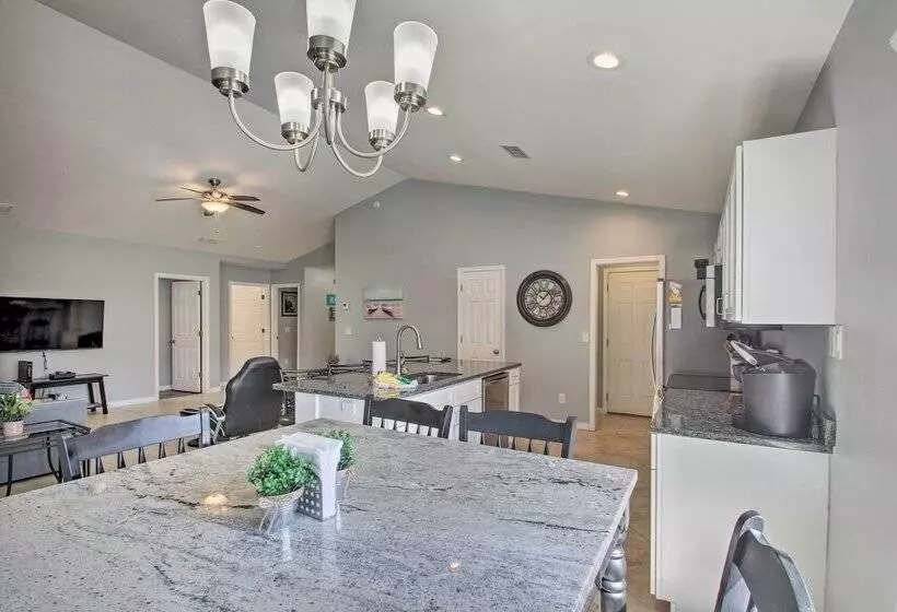 Lovely Florida Coastline Home By Perdido Key!