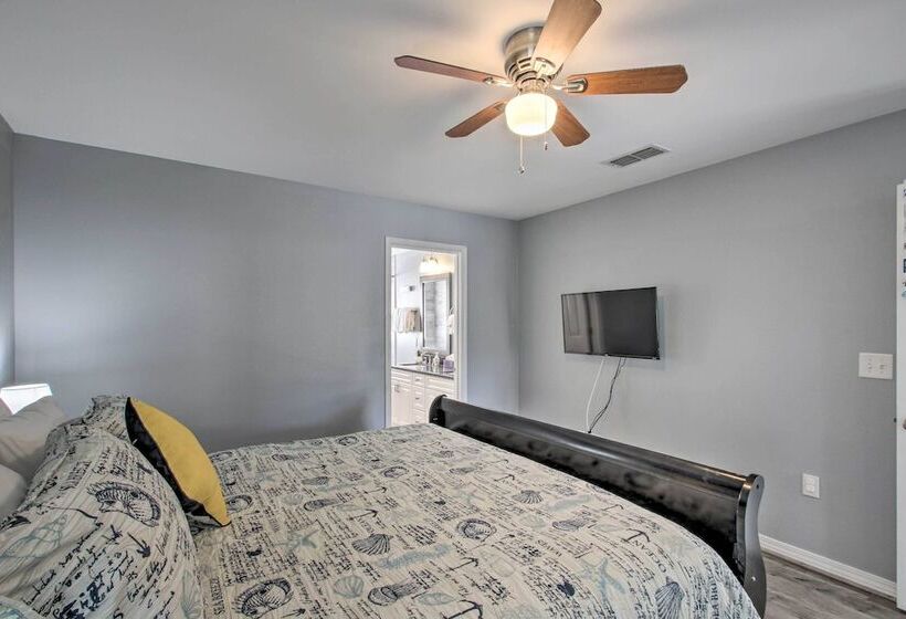 Lovely Florida Coastline Home By Perdido Key!