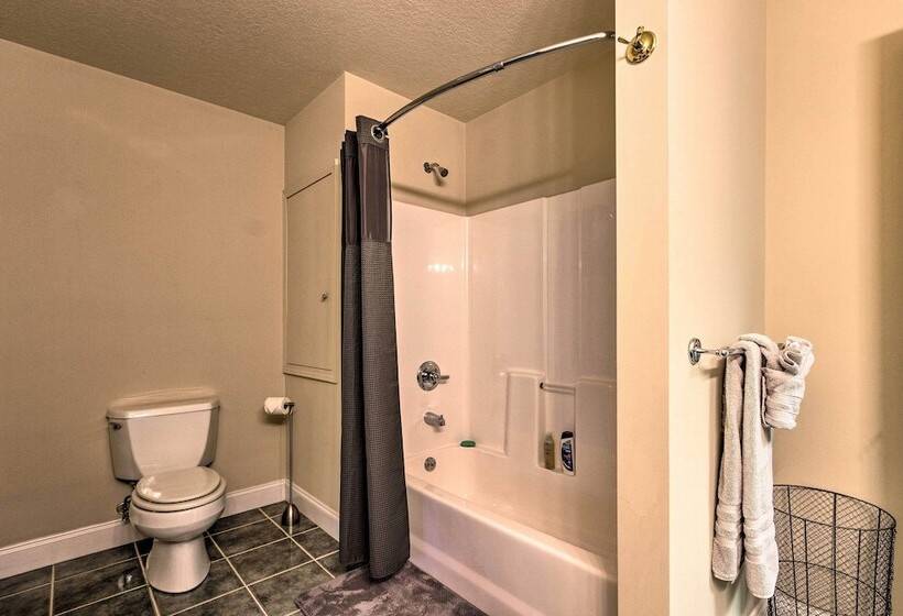 Elk Mountain Sanctuary W/ Views: 6 Mi To Asheville