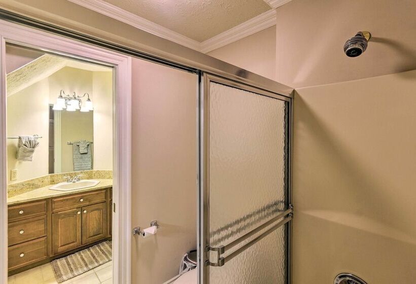 Elk Mountain Sanctuary W/ Views: 6 Mi To Asheville