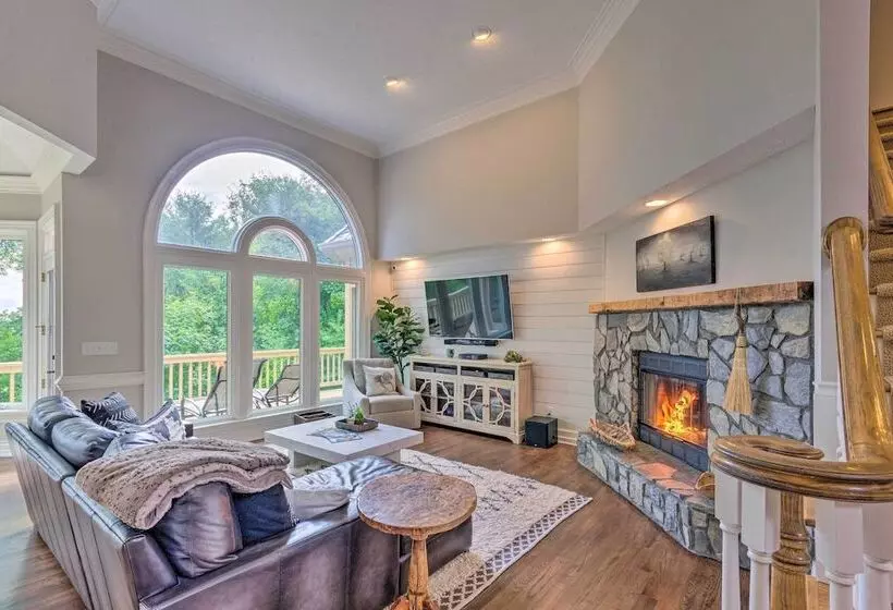 Elk Mountain Sanctuary W/ Views: 6 Mi To Asheville