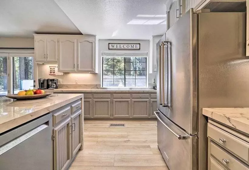 Tahoe City Home W/ Hot Tub: Ski, Hike, & Relax!