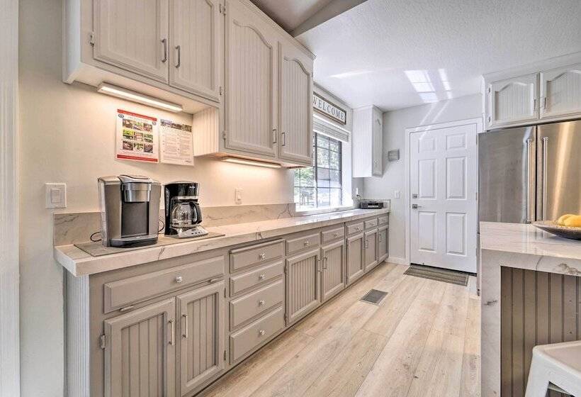 Tahoe City Home W/ Hot Tub: Ski, Hike, & Relax!