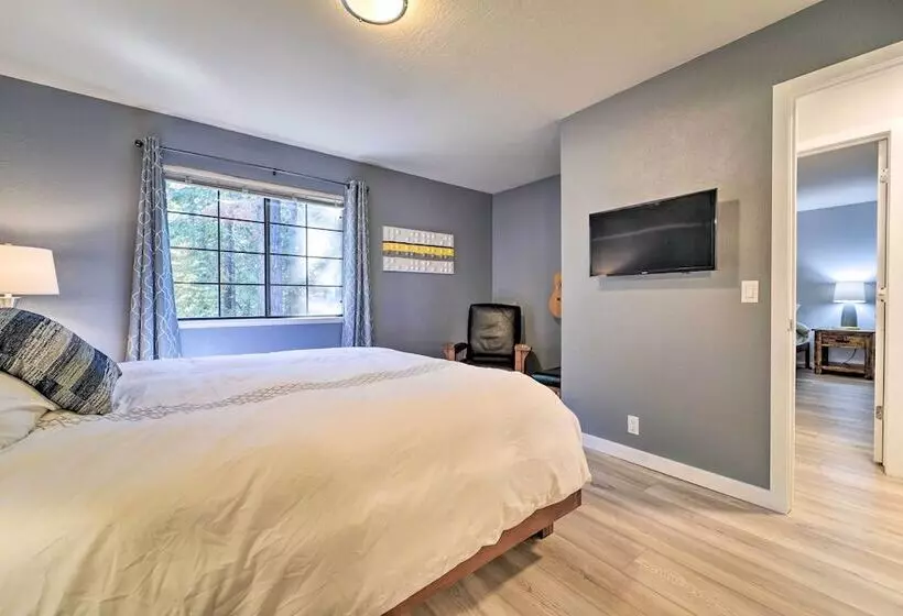 Tahoe City Home W/ Hot Tub: Ski, Hike, & Relax!