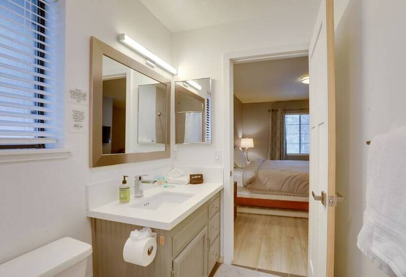 Tahoe City Home W/ Hot Tub: Ski, Hike, & Relax!