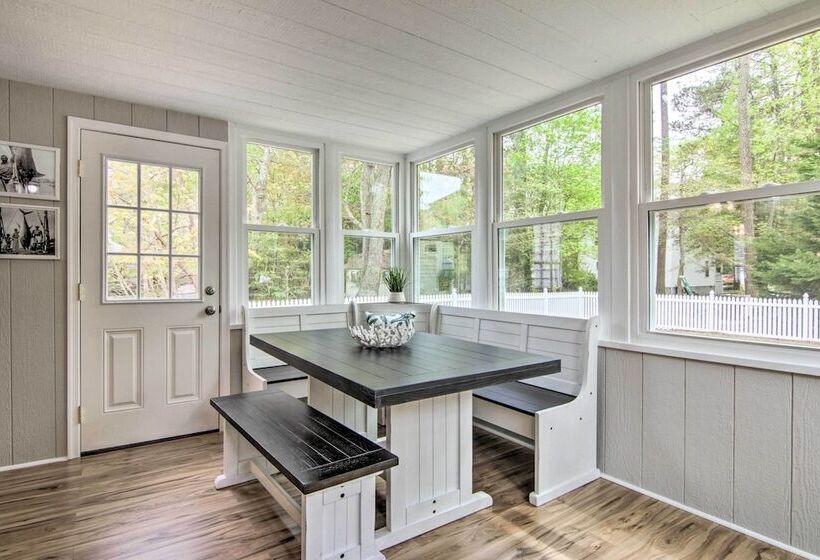 Ocean View Escape W/ Sunroom + Water Access!