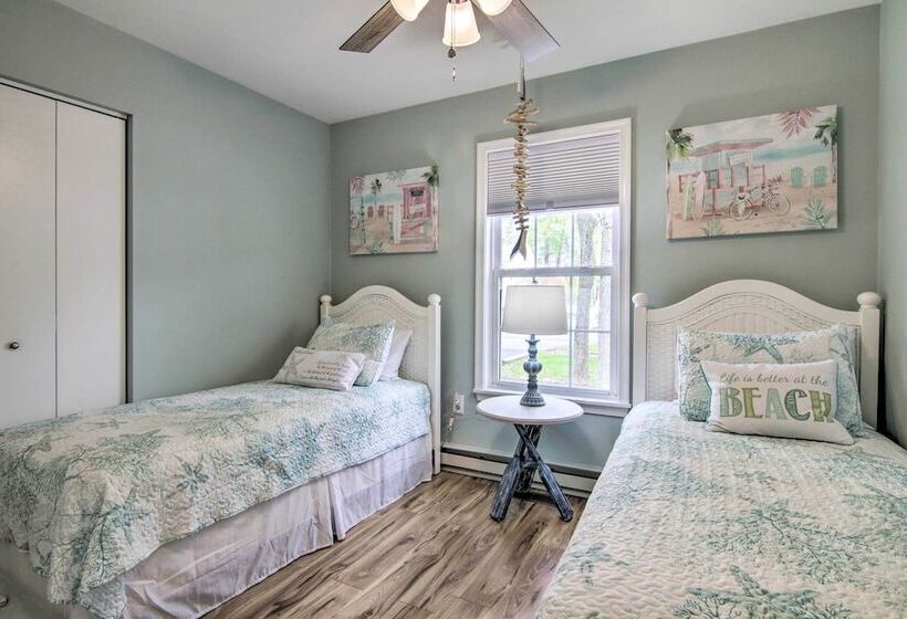 Ocean View Escape W/ Sunroom + Water Access!