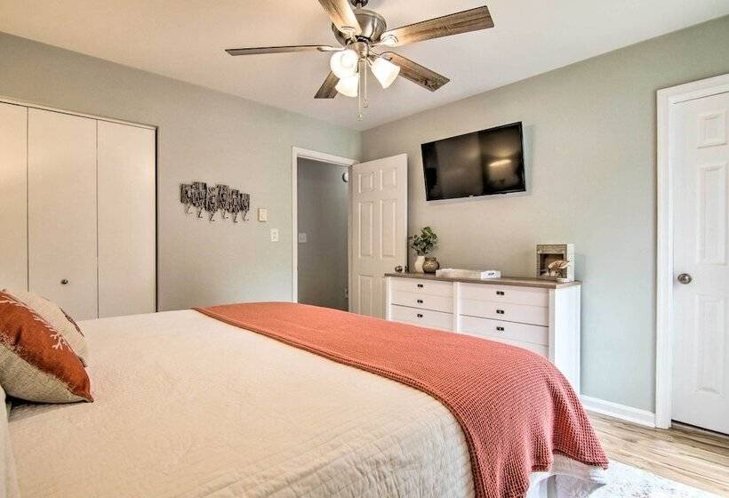 Ocean View Escape W/ Sunroom + Water Access!