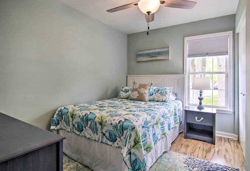 Ocean View Escape W/ Sunroom + Water Access!