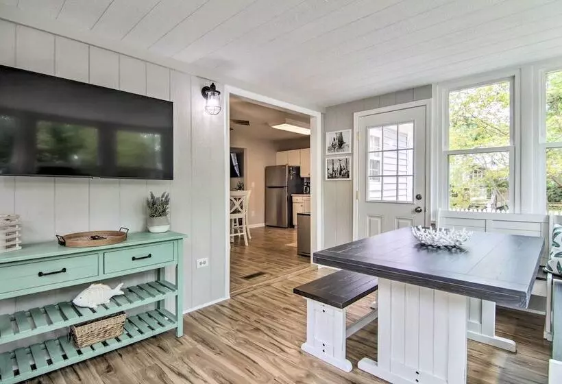 Ocean View Escape W/ Sunroom + Water Access!