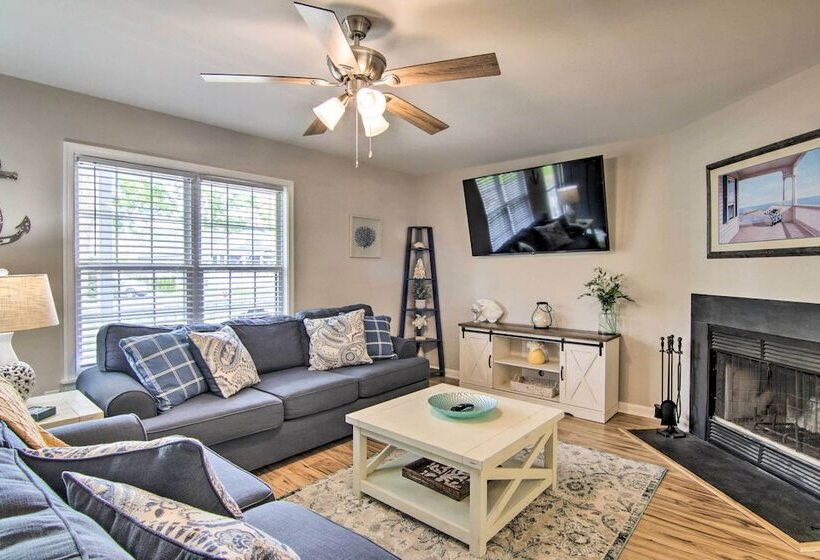 Ocean View Escape W/ Sunroom + Water Access!