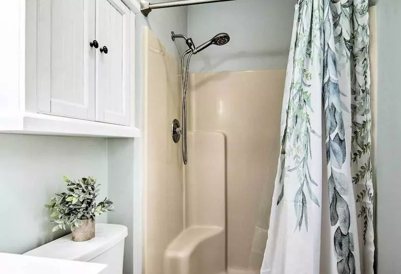 Ocean View Escape W/ Sunroom + Water Access!