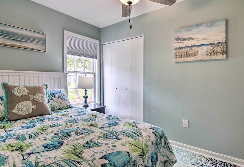 Ocean View Escape W/ Sunroom + Water Access!