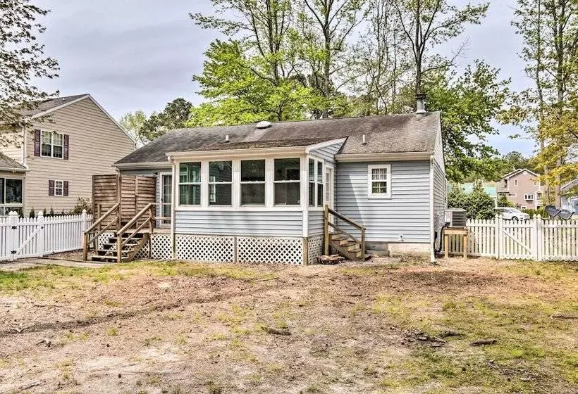 Ocean View Escape W/ Sunroom + Water Access!