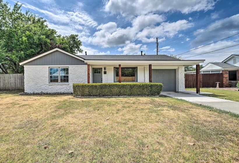 Okc Home: Walk To Restaurants & Lake Hefner!