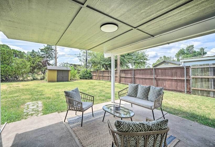Okc Home: Walk To Restaurants & Lake Hefner!