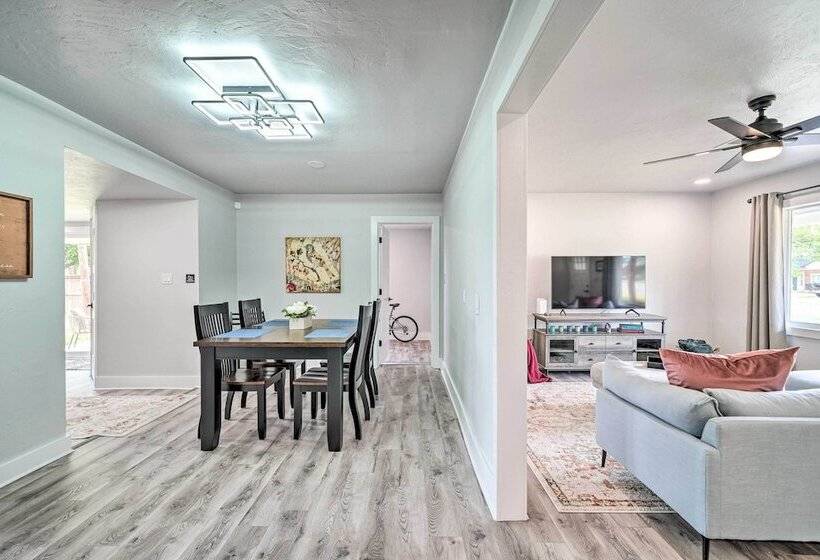 Okc Home: Walk To Restaurants & Lake Hefner!
