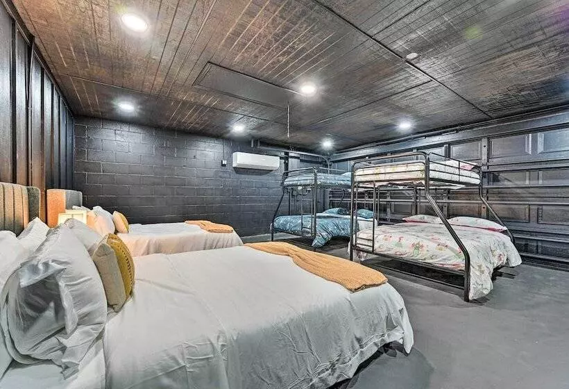 Plant City Home & Guest House W/ Outdoor Pool!