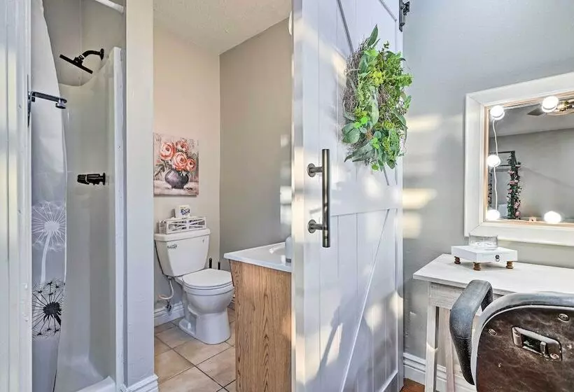 Plant City Home & Guest House W/ Outdoor Pool!