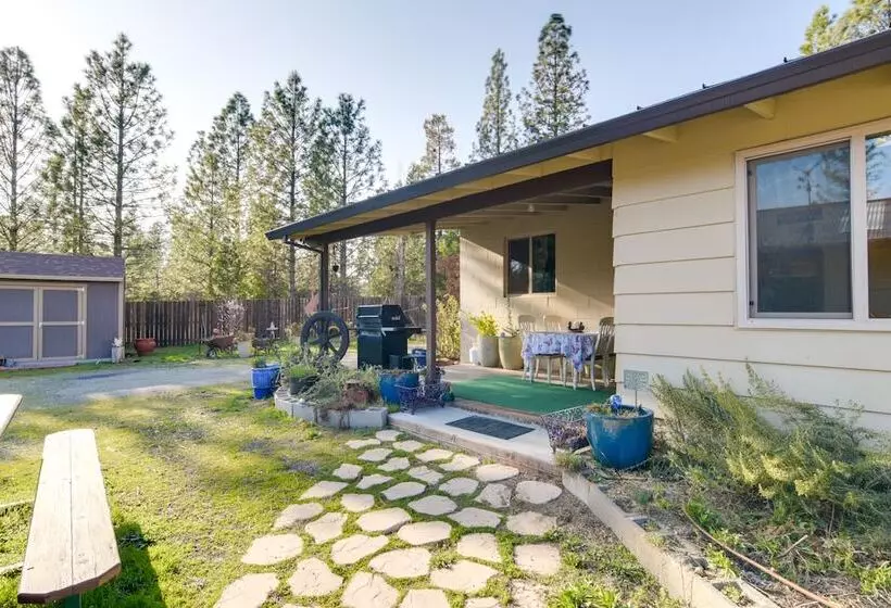 Quiet Challenge Brownsville Home Near Collins Lake