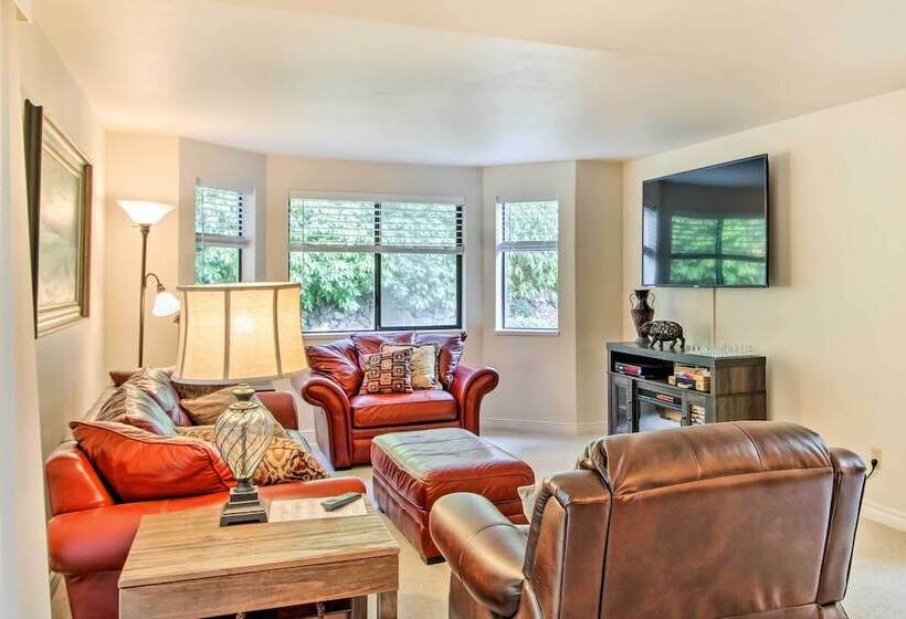 Quiet Lakefront Olympia Home W/ Dock On Half Acre