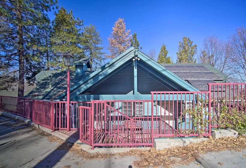 Relaxing Lake Arrowhead Home ~ 1 Mi To Lake!