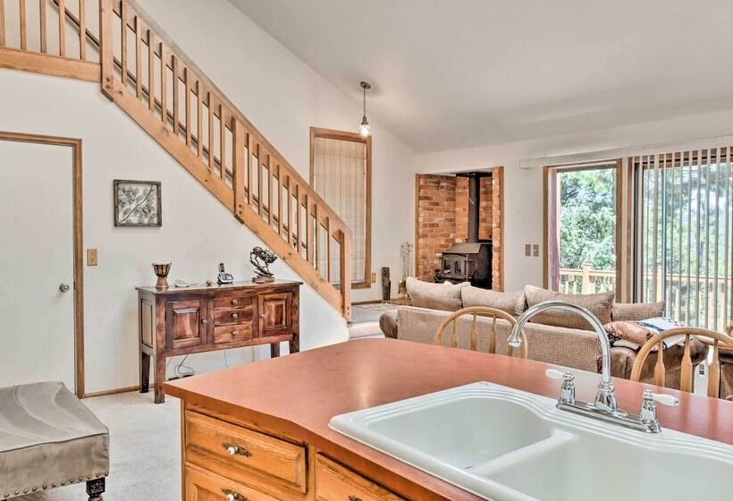 Scenic Woodland Park Hideaway W/ Wraparound Deck!