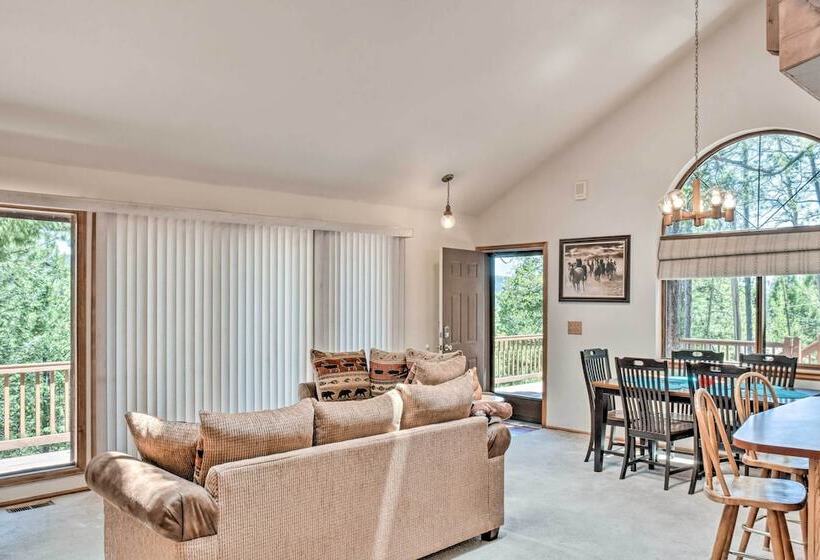 Scenic Woodland Park Hideaway W/ Wraparound Deck!