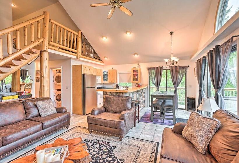 Secluded Bass Lake Cabin, 9 Mi. To Traverse City!