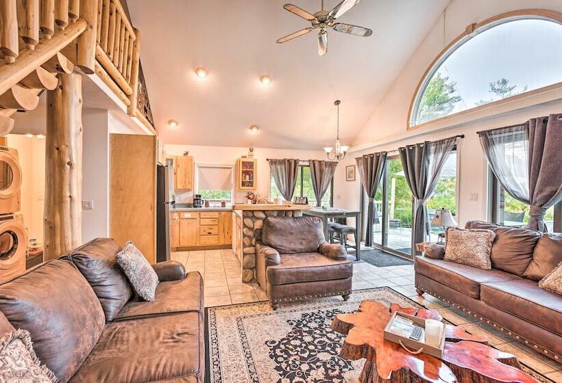 Secluded Bass Lake Cabin, 9 Mi. To Traverse City!