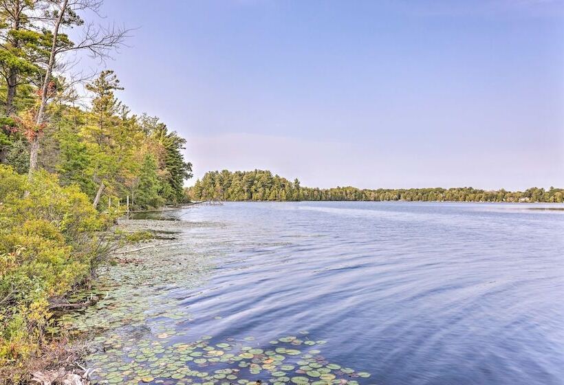 Secluded Bass Lake Cabin, 9 Mi. To Traverse City!