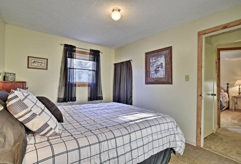 Secluded Home 15 Min. From Lake Nebagamon!