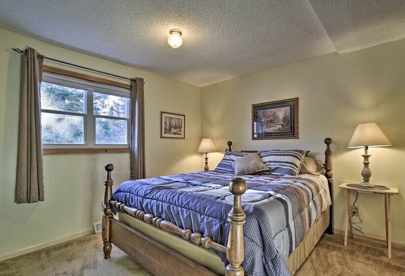 Secluded Home 15 Min. From Lake Nebagamon!