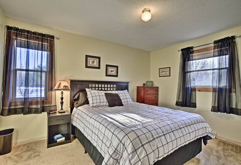 Secluded Home 15 Min. From Lake Nebagamon!