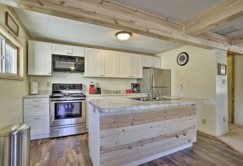 Secluded Home 15 Min. From Lake Nebagamon!