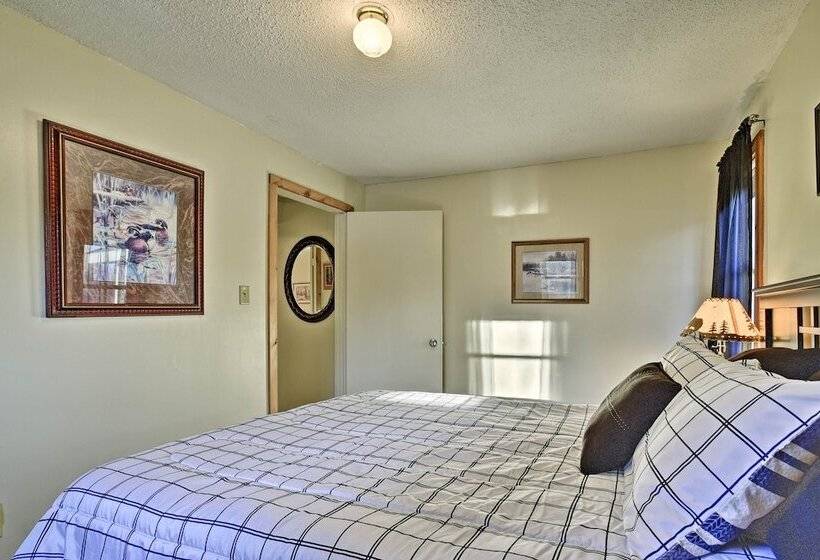 Secluded Home 15 Min. From Lake Nebagamon!