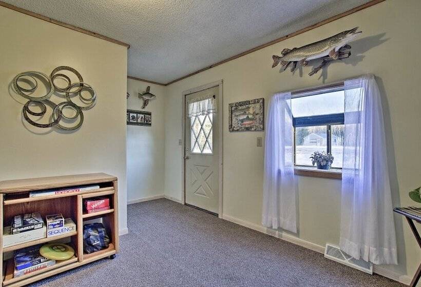 Secluded Home 15 Min. From Lake Nebagamon!