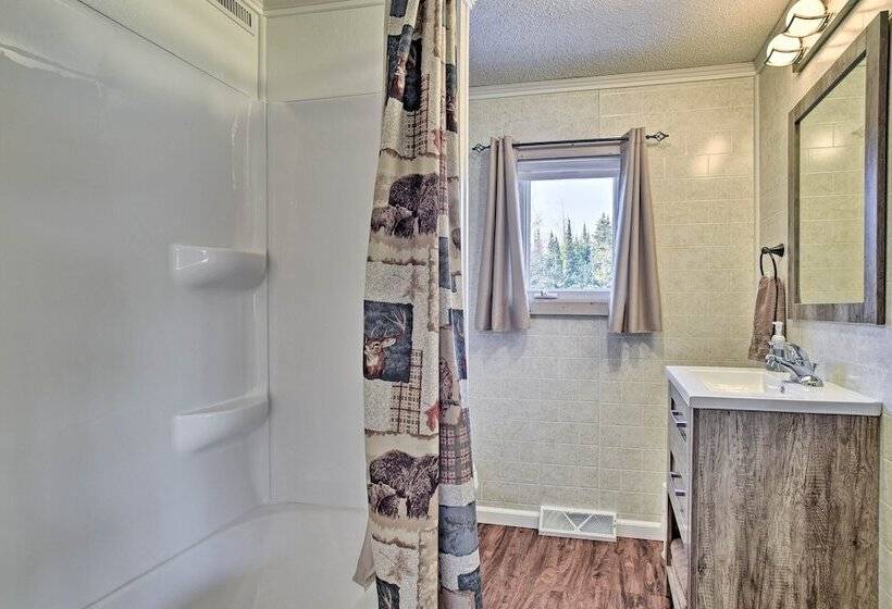 Secluded Home 15 Min. From Lake Nebagamon!